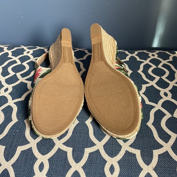 Charter Club Peep toe sling back wedge sandal Size 9 New Never Worn Without Box - Picture 2 of 2